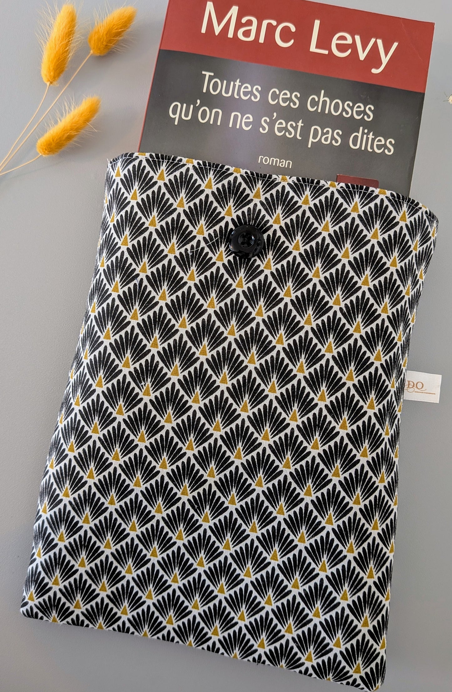 Housse tablette ou protège-livre grand format - modèle Art déco