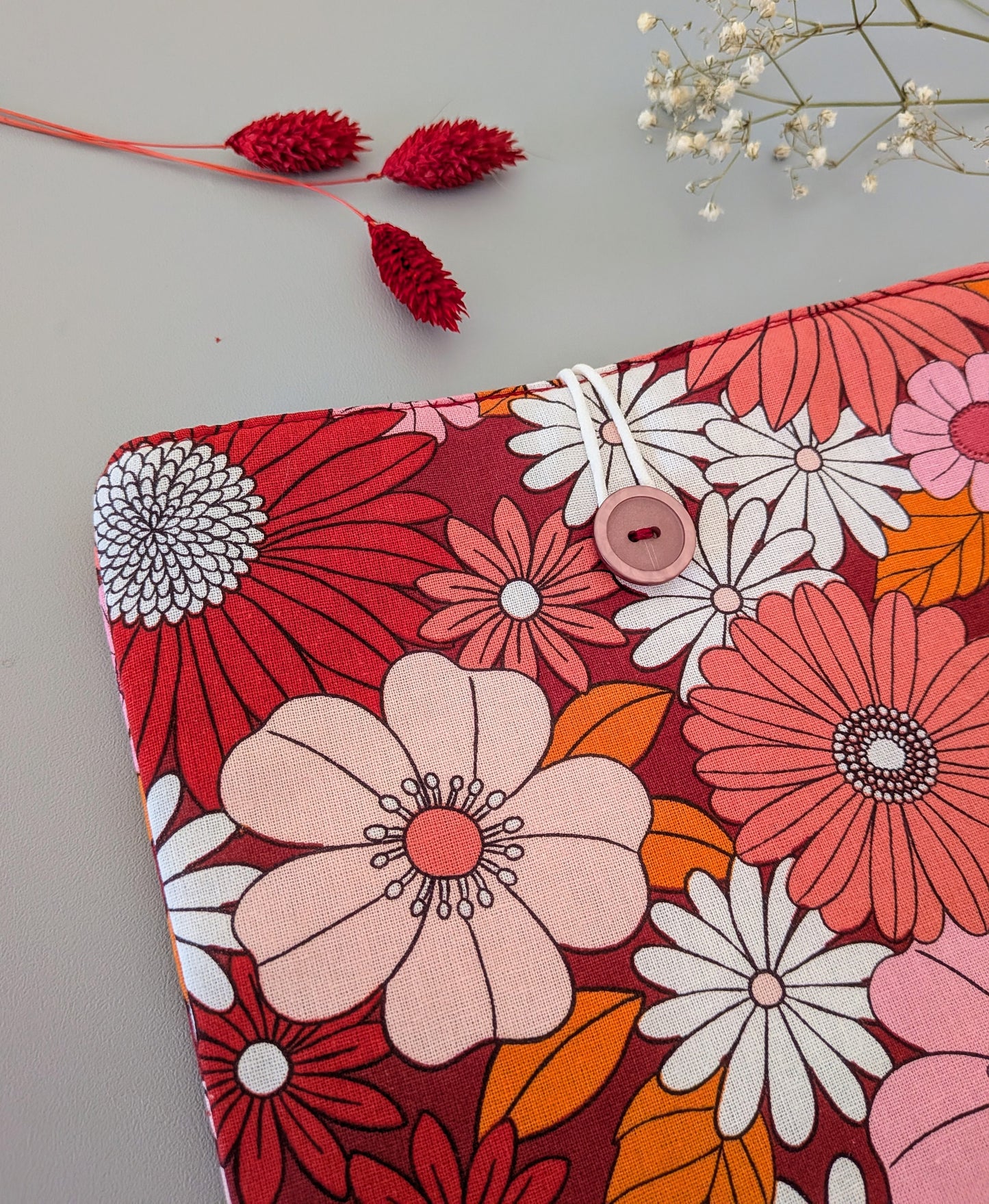 Housse tablette ou protège-livre grand format - modèle fleuri rétro