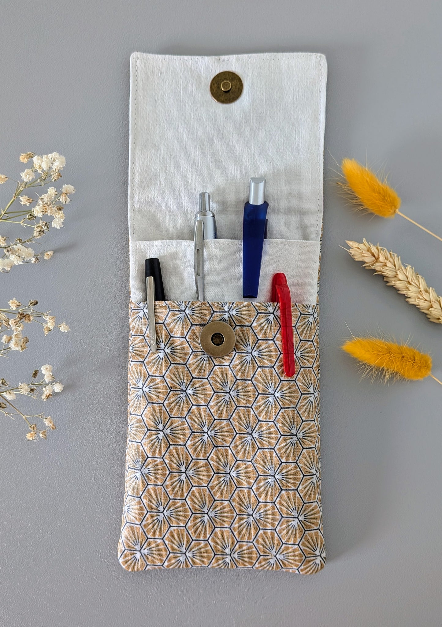 Etui enduit et aimanté pour blouse - Modèle Prisma doré