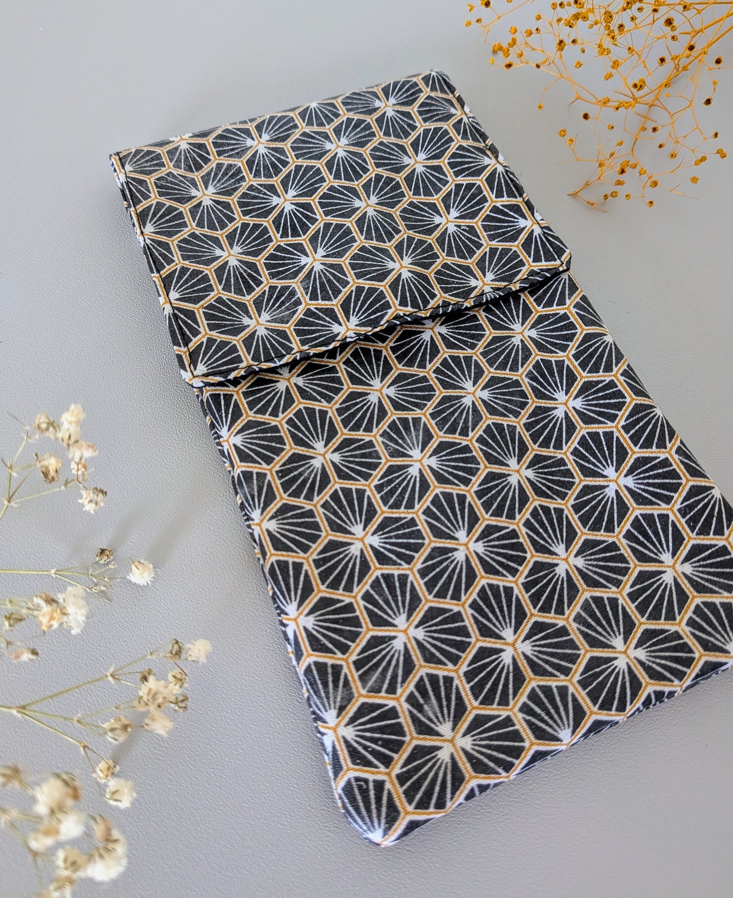 Etui enduit et aimanté pour blouse - Modèle Prisma noir
