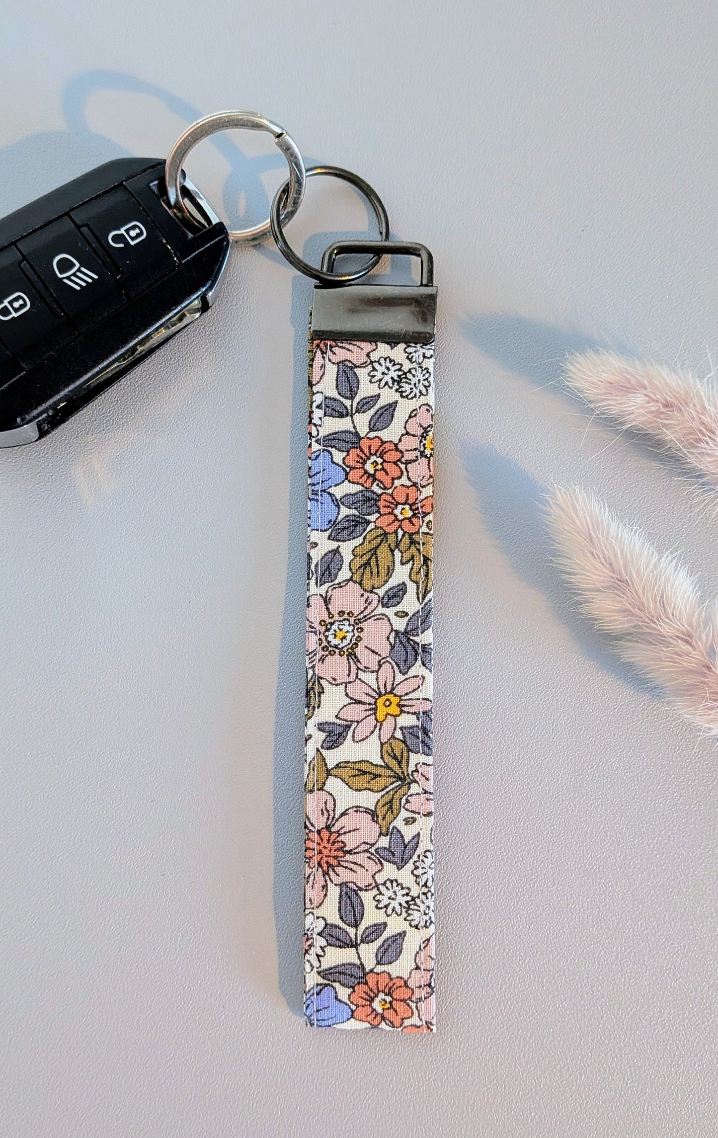 Porte-clés dragonne - Champ de fleurs
