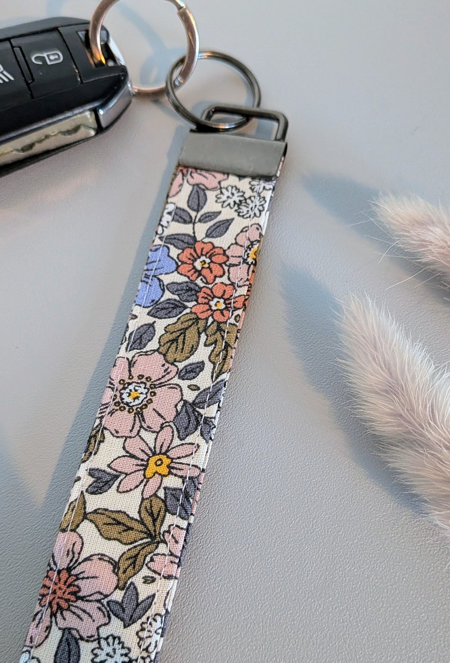 Porte-clés dragonne - Champ de fleurs