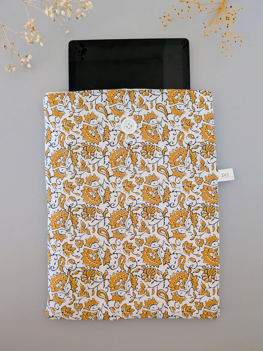 Housse tablette ou protège-livre grand format - modèle fleurs de moutarde