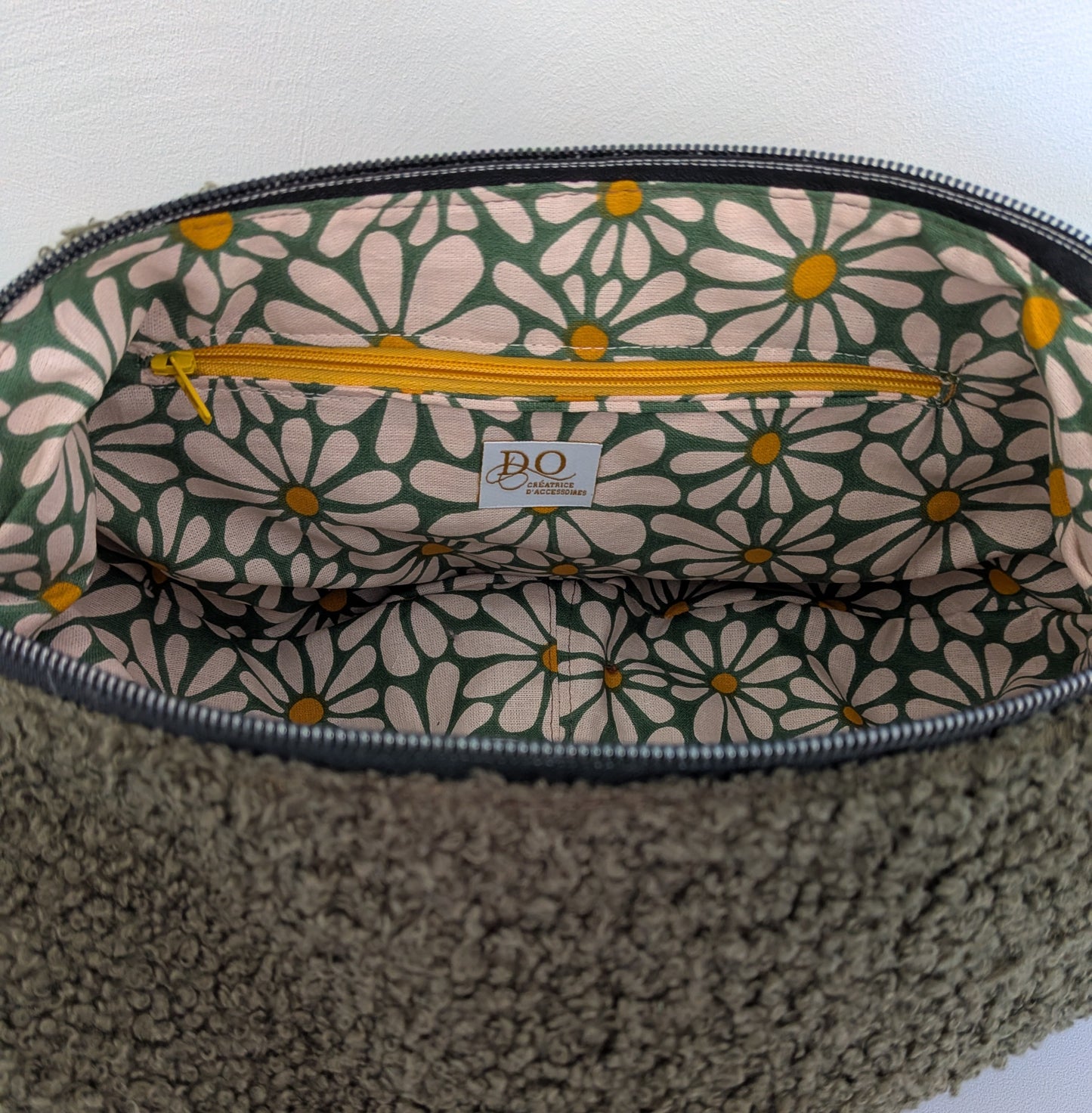 Sac demi-lune en moumoute KAKI - Format large