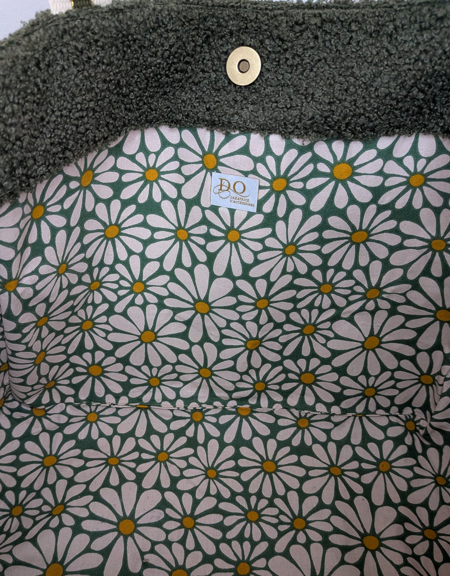 Sac oversize en moumoute kaki - doux, spacieux et 100% fait-main