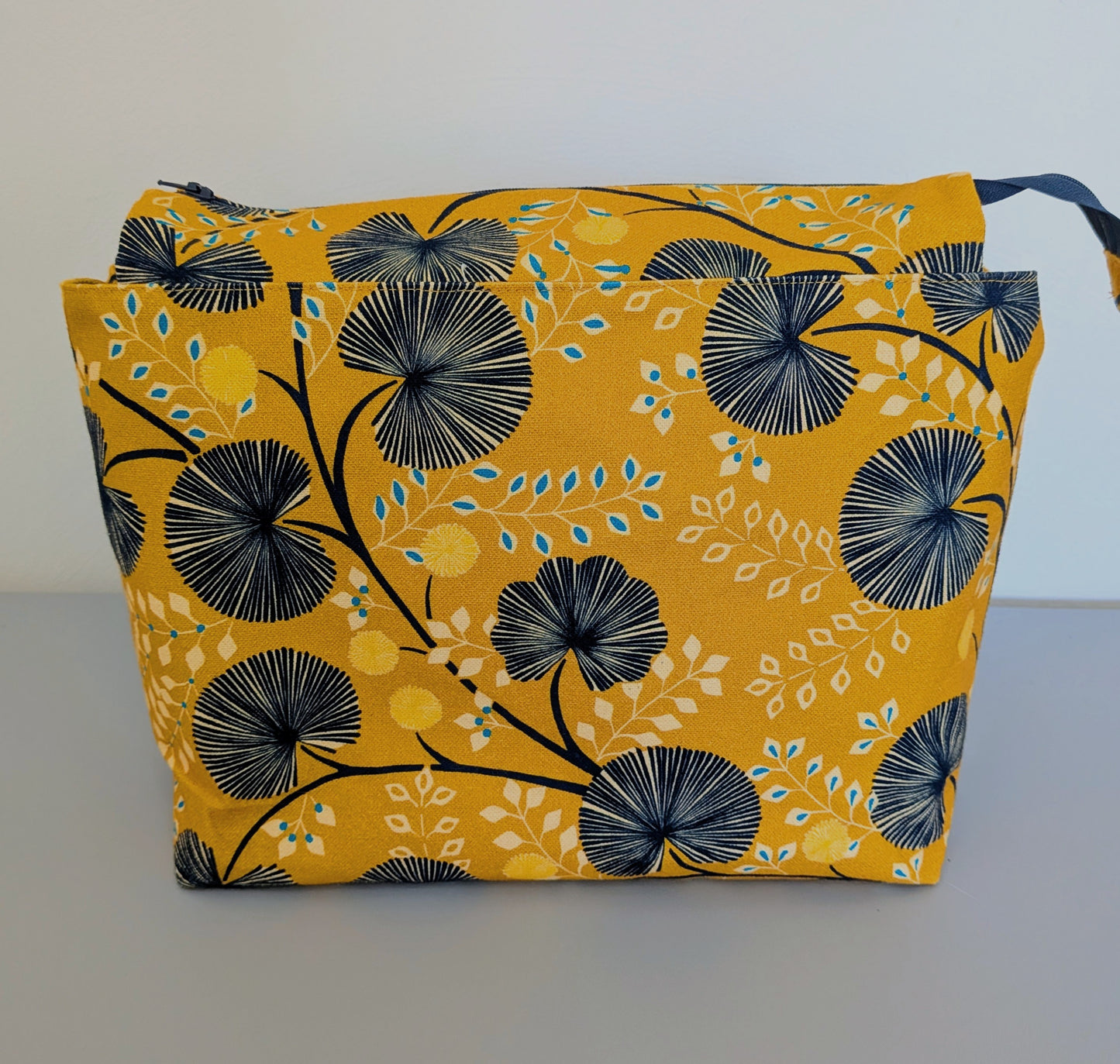 Trousse de toilette grand format – Jaune floral - pratique, spacieuse et artisanale